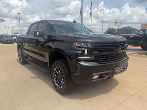 Used 2022 Chevrolet Silverado 1500 LT Trail Boss w/ LT Trail Boss Premium Package AWD/4WD image 7