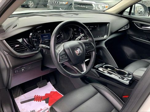 Used 2023 Buick Envision Essence image 12