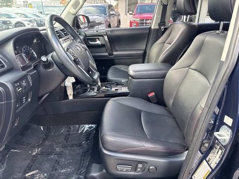 Used 2018 Toyota 4Runner TRD Off-Road Premium image 17