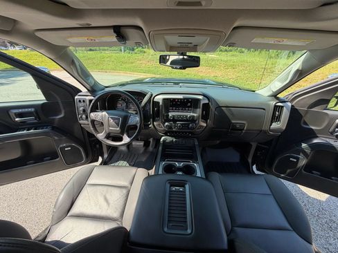 Used 2016 GMC Sierra 2500 SLT w/ Duramax Plus Package AWD/4WD image 18