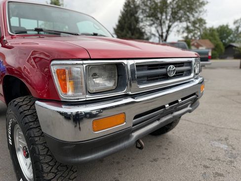 Used 1993 Toyota Pickup Deluxe AWD/4WD image 72
