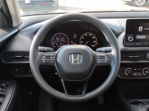 Certified 2023 Honda HR-V LX image 18