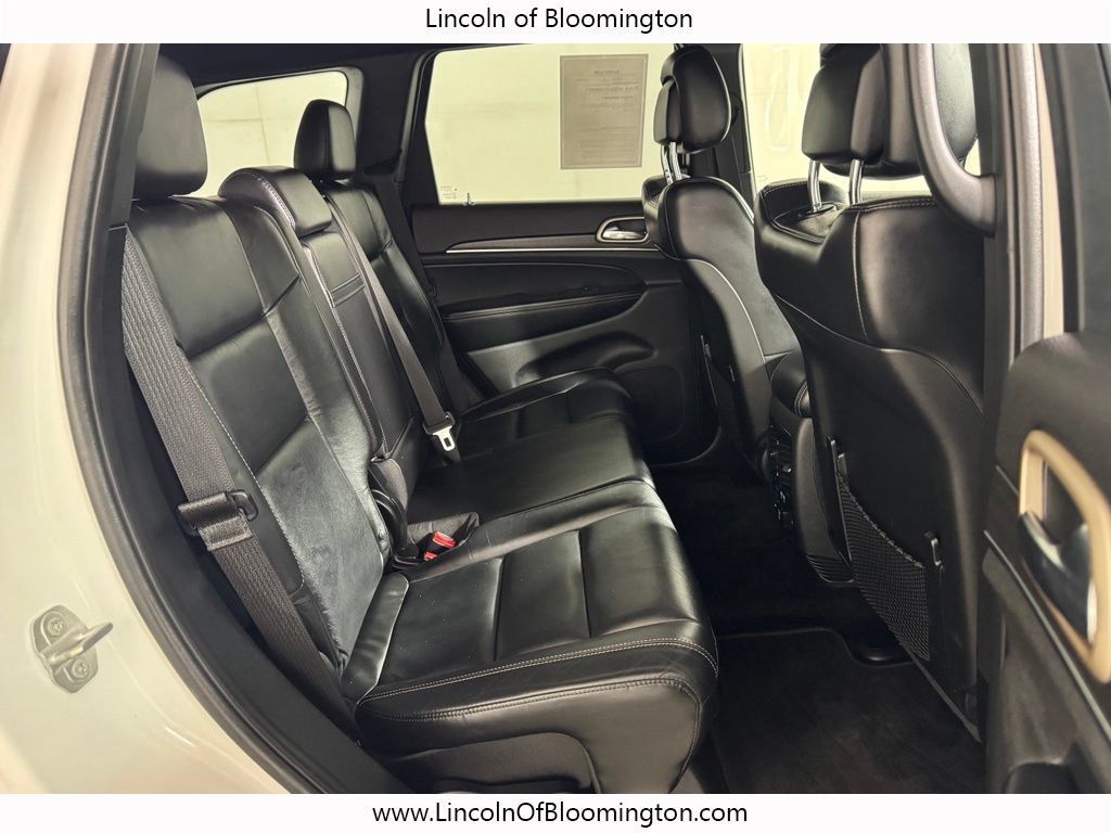 Used 2017 Jeep Grand Cherokee Limited w/ Trailer Tow Group IV AWD/4WD image 12