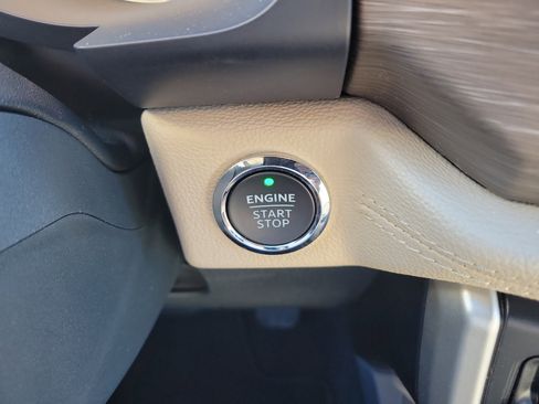 Used 2024 Ford Expedition Max Limited image 32