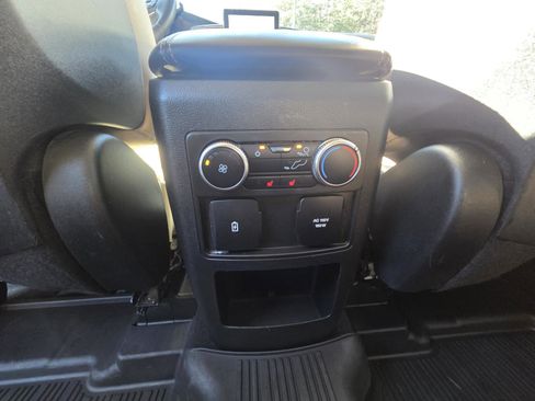 Used 2020 Ford Explorer Limited w/ Class III Trailer Tow Package image 18