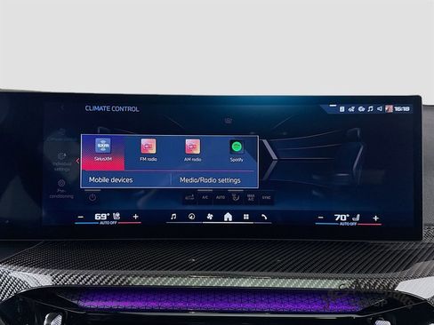 Used 2025 BMW M340i xDrive w/ Parking Assistance Package image 17