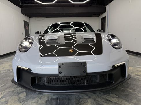 Used 2024 Porsche 911 GT3 RS RWD image 3
