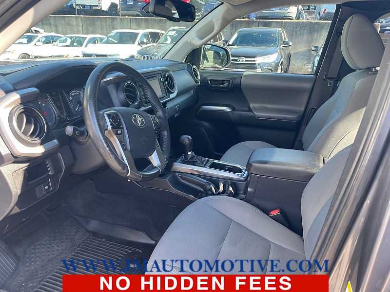 Used 2018 Toyota Tacoma SR5 AWD/4WD image 2