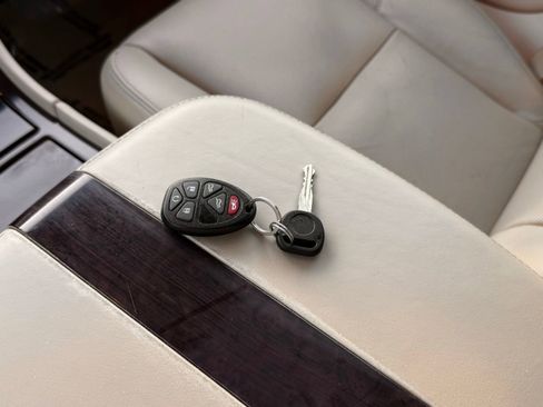 Used 2007 Cadillac Escalade AWD w/ Information Package image 42