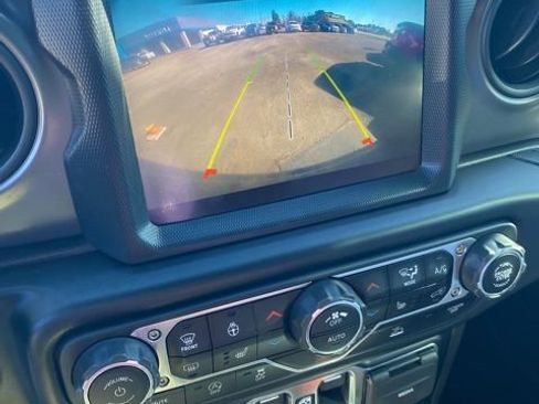 Used 2022 Jeep Wrangler Unlimited Sport image 20