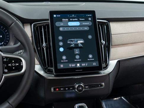 New 2026 Volvo XC90 B6 Ultra w/ Protection Package AWD/4WD image 19
