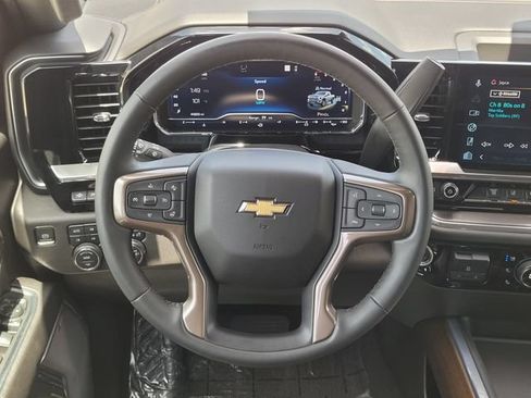 Used 2024 Chevrolet Silverado 2500 High Country w/ High Country Premium Package AWD/4WD image 12