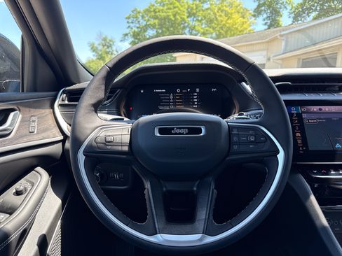 New 2026 Jeep Grand Cherokee Limited AWD/4WD image 27