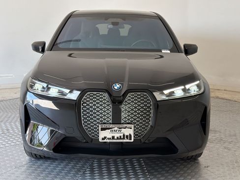 Certified 2025 BMW iX xDrive50 w/ Premium Package AWD/4WD image 6