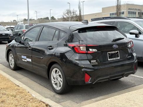 Certified 2025 Subaru Impreza 2.0i image 4