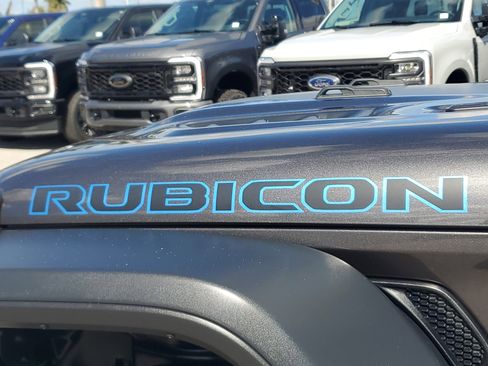 Used 2022 Jeep Wrangler Unlimited Rubicon 4xe w/ Safety Group image 31