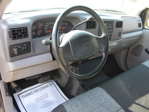 Used 2001 Ford F350 XL image 13