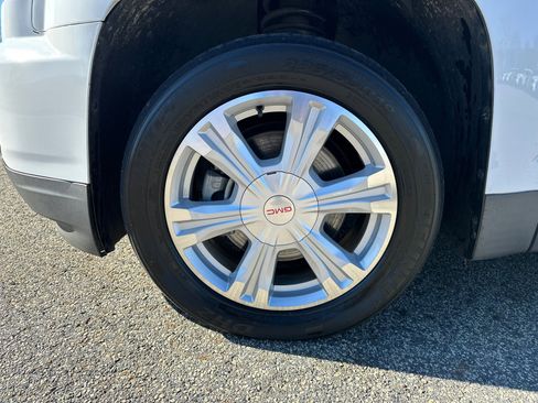 Used 2017 GMC Terrain SLT image 11