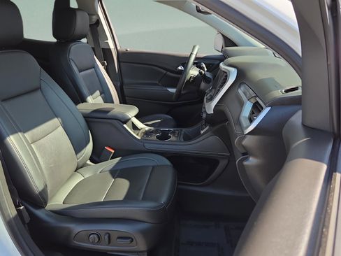 Used 2023 GMC Acadia SLT w/ Elevation Edition image 23