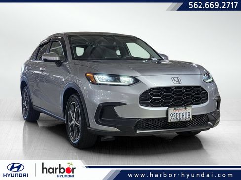 Used 2023 Honda HR-V LX image 1