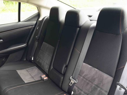 Used 2024 Nissan Sentra SR FWD image 18