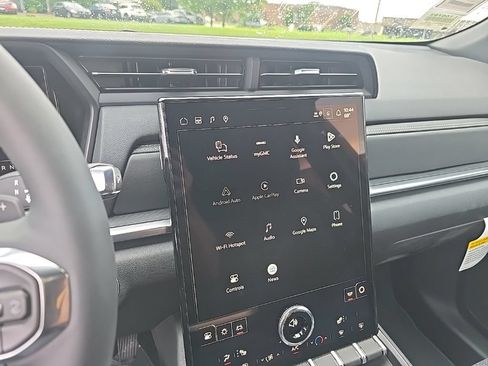 New 2027 GMC Terrain Elevation FWD image 21