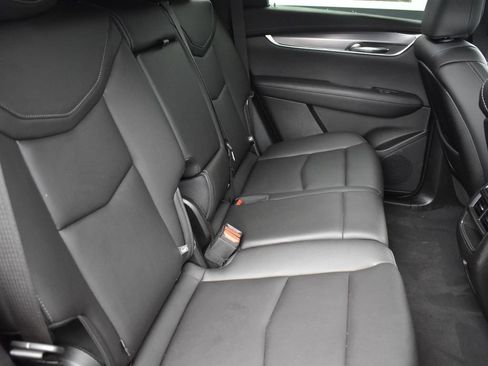 Used 2023 Cadillac XT5 Luxury image 30
