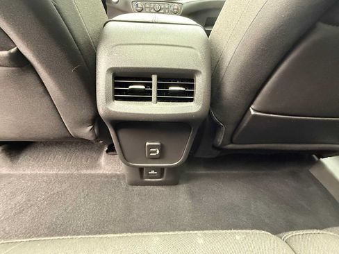 Used 2021 GMC Terrain SLE w/ Driver Convenience Package AWD/4WD image 19