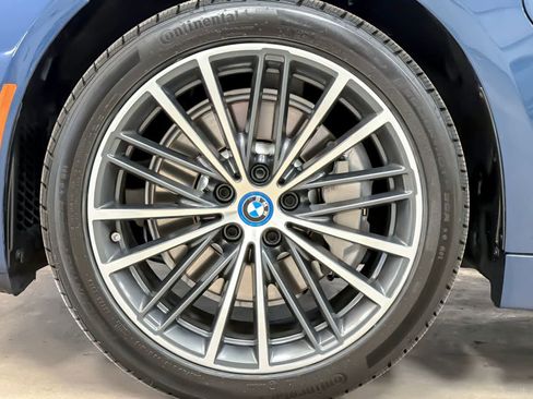 Used 2023 BMW 530e xDrive w/ Premium Package AWD/4WD image 26