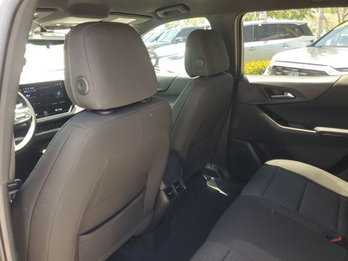 Used 2026 Chevrolet Equinox LT FWD image 12