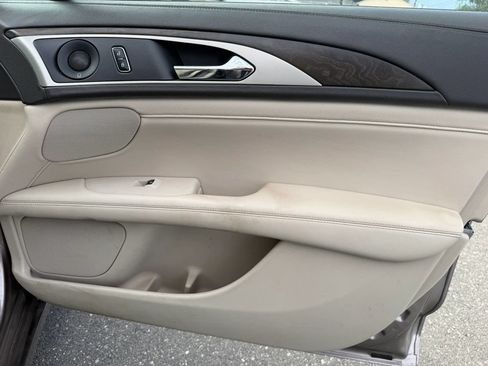 Used 2018 Lincoln MKZ Reserve w/ Technology Package FWD image 15