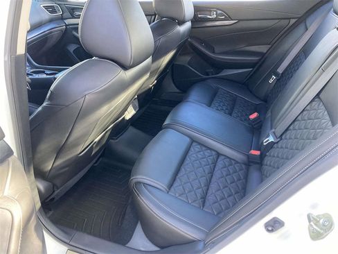Used 2020 Nissan Maxima Platinum w/ Sport Mat Group image 9