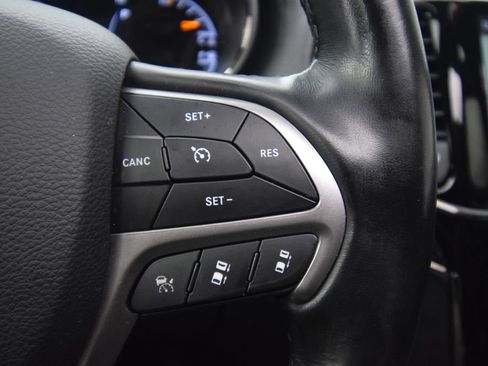 Used 2020 Jeep Grand Cherokee High Altitude AWD/4WD image 38
