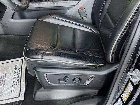 Used 2022 RAM 1500 Limited AWD/4WD image 22