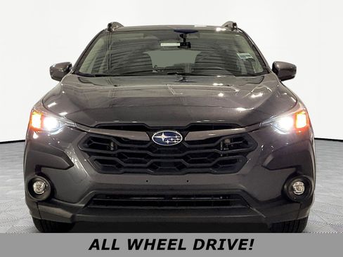 Used 2024 Subaru Crosstrek 2.0i Premium AWD/4WD image 2