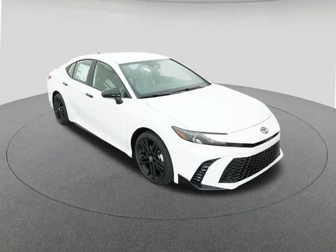 New 2026 Toyota Camry Hybrid image 13