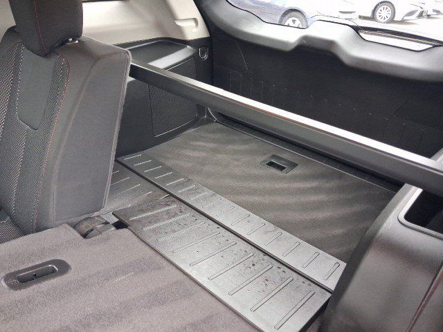 Used 2017 GMC Terrain SLE FWD image 14