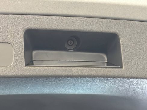 Used 2025 Chevrolet Equinox LT image 8