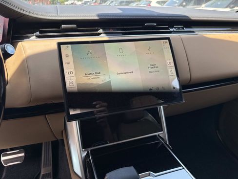 New 2026 Land Rover Range Rover SE AWD/4WD image 26