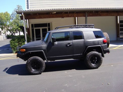 Used 2007 Toyota FJ Cruiser 4WD image 10