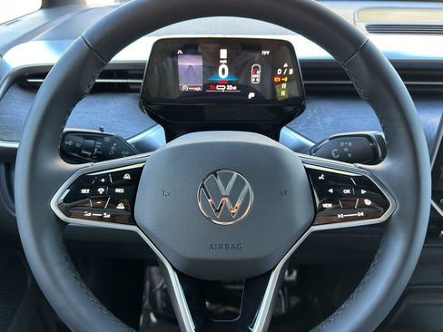 New 2025 Volkswagen ID. Buzz Pro S Plus RWD image 24