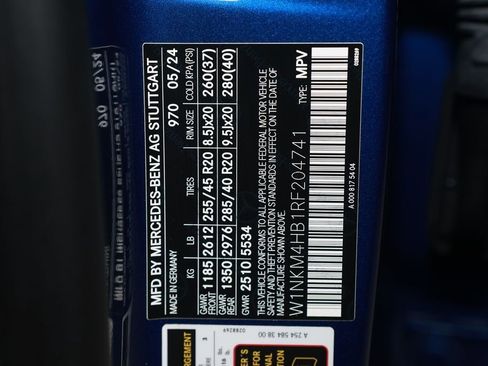 Used 2024 Mercedes-Benz GLC 300 4MATIC w/ AMG Line image 24