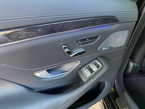 Used 2016 Mercedes-Benz S 550 Sedan image 31