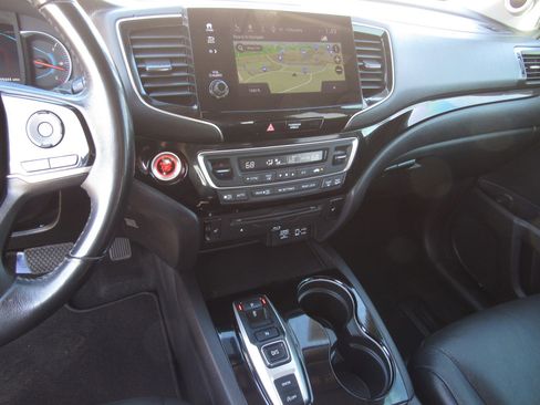 Certified 2019 Honda Pilot Touring image 20