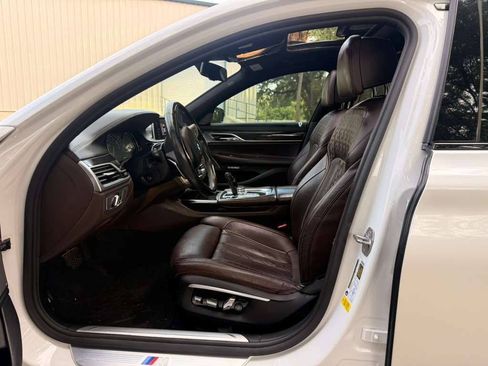 Used 2016 BMW 740i RWD image 10