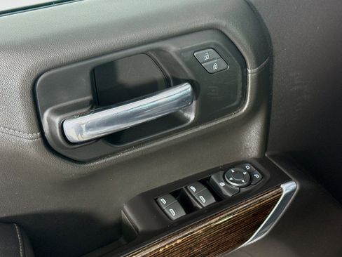 Used 2019 GMC Sierra 1500 SLE w/ SLE Value Package image 24