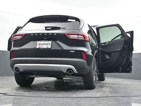 New 2026 Ford Escape SE FWD image 73