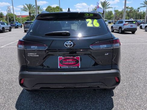 Certified 2026 Toyota Corolla Cross LE FWD image 5