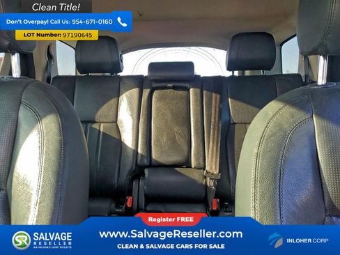 Used 2017 Land Rover Discovery Sport HSE image 13
