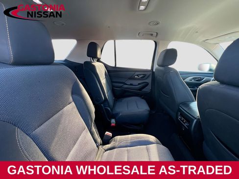 Used 2021 Chevrolet Traverse LT image 28